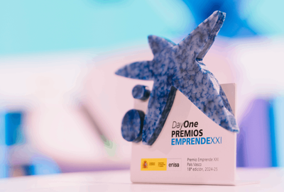 CaixaBank y Enisa lanzan en Val�ncia la 19� edici�n de los Premios EmprendeXXI con nuevas categor�as y reconocimientos
