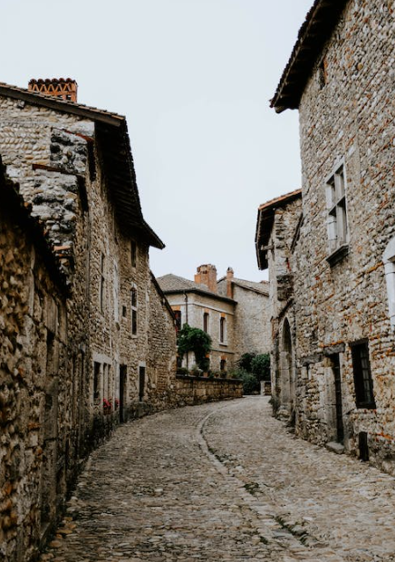 Deducciones de 1.000 euros por empadronarse en pueblos rurales: El plan catal�n contra la despoblaci�n